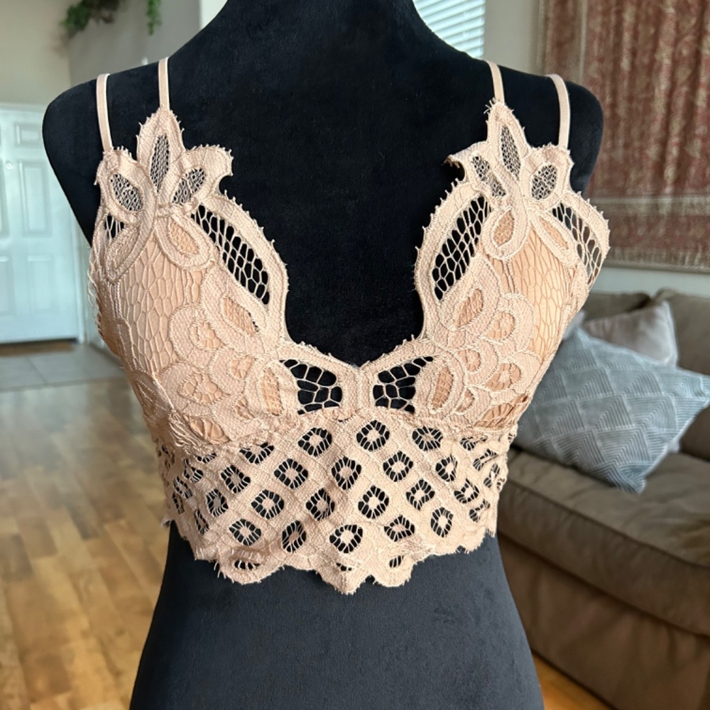 Bralette - Picture 2 of 3